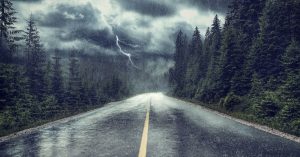 Consejos para conducir de forma seguro durante las tormentas